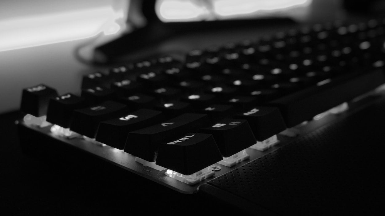RBG gaming keyboard article feature – Photo by Mateo Vrbnjak on Unsplash